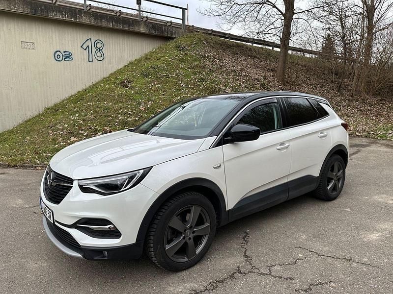 Weiß Gebraucht 2019 Opel Grandland X Innovation SUV | 13.350 € (Superpreis) - Bild 1/4