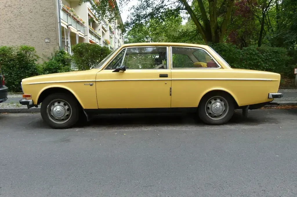 Gebraucht Volvo 142 82 PS (60 kW) 1972 Gelb Limousine