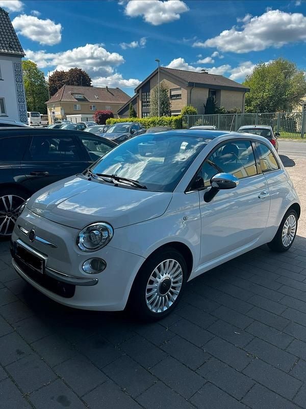 Weiß Gebraucht 2013 Fiat 500 Lounge Kleinwagen | 4.800 € (Guter Preis) - Bild 1/4