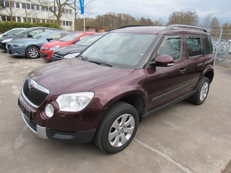 Rot Gebraucht 2012 Skoda Yeti Plus Edition SUV | 5.450 € (Fairer Preis) - Bild 1/4