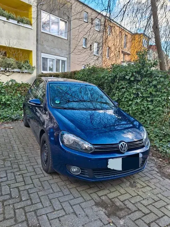 Gebraucht VW Golf VI Highline 122 PS (89 kW) 2009 Blau Limousine