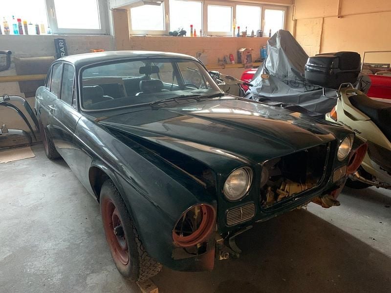 Second-hand Jaguar XJ6 1971 Verde Berlinǎ