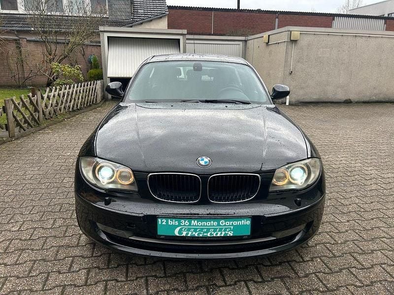 Gebraucht BMW 118 Sport Line 143 PS (105 kW) 2011 Schwarz Kleinwagen