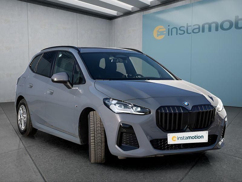 Gebraucht BMW 220 Active Tourer 170 PS (125 kW) 2025 Grau Van / Kleinbus