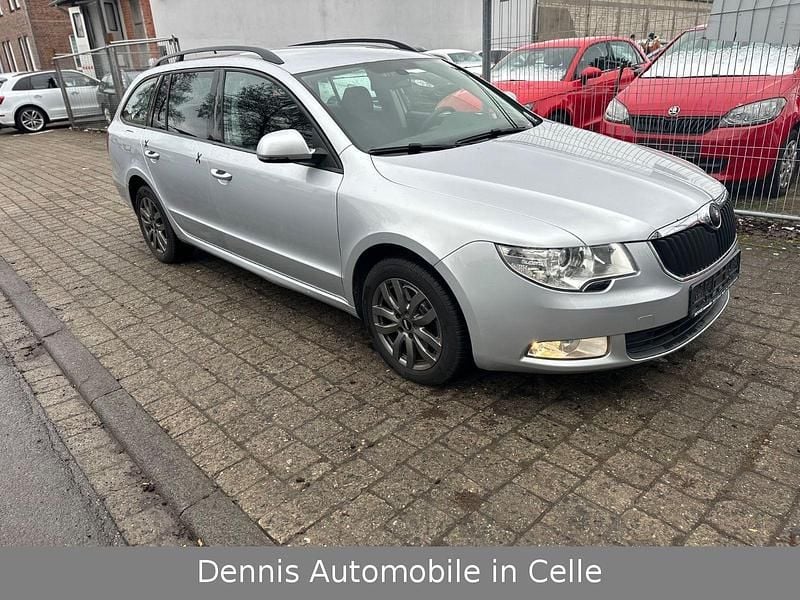 Gebraucht Skoda Superb Comfort 160 PS (117 kW) 2010 Silber Kombi