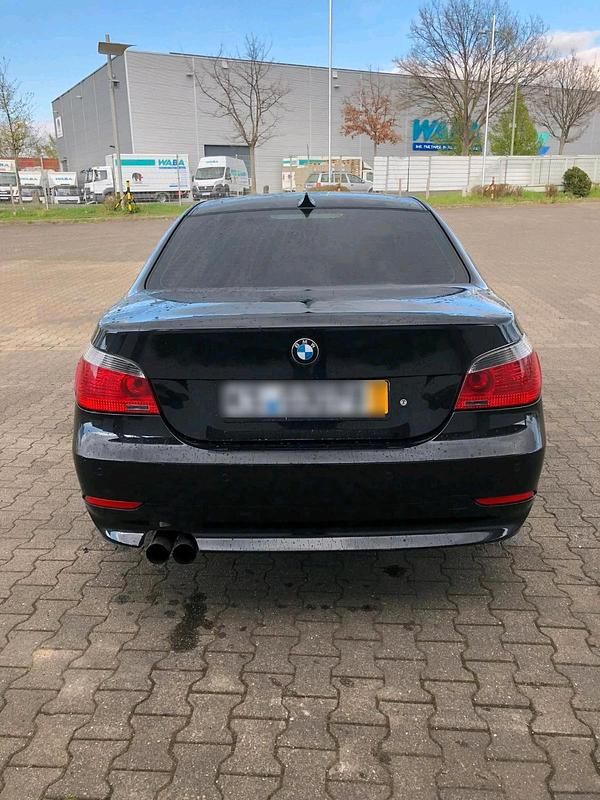Gebraucht BMW 525 192 PS (141 kW) 2004 Limousine