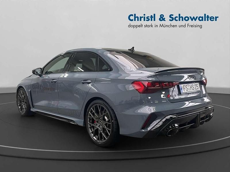 Gebraucht Audi RS3 400 PS (294 kW) 2025 Kemoragrau metallic Limousine