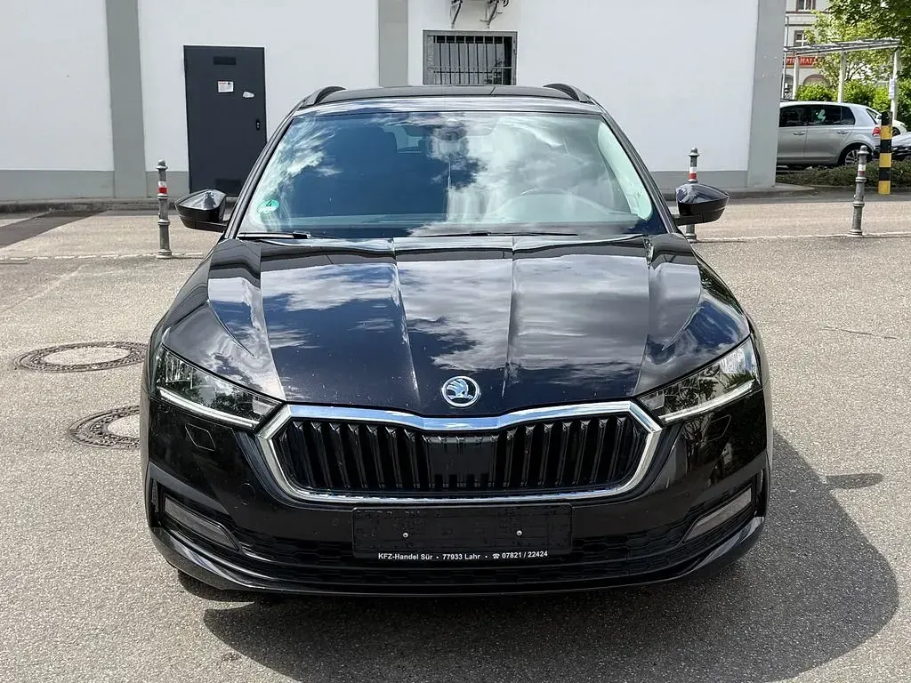 Gebraucht Skoda Octavia Clever 150 PS (110 kW) 2022 Schwarz Kombi