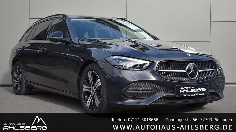 Gebraucht Mercedes C300 Night 265 PS (194 kW) 2021 Grafitgrau  metalliclack Kombi