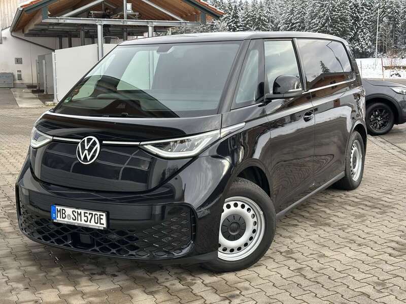 Schwarz Gebraucht 2024 VW ID. Buzz Van | 52.580 € (Teuer) - Bild 1/4