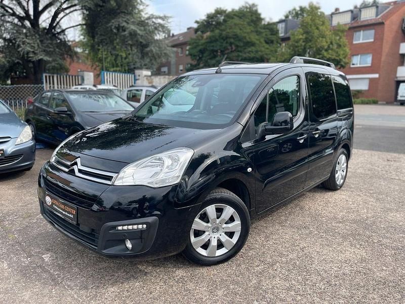 Schwarz Gebraucht 2017 Citroën Berlingo Shine Van / Kleinbus | 9.990 € (Fairer Preis) - Bild 1/4
