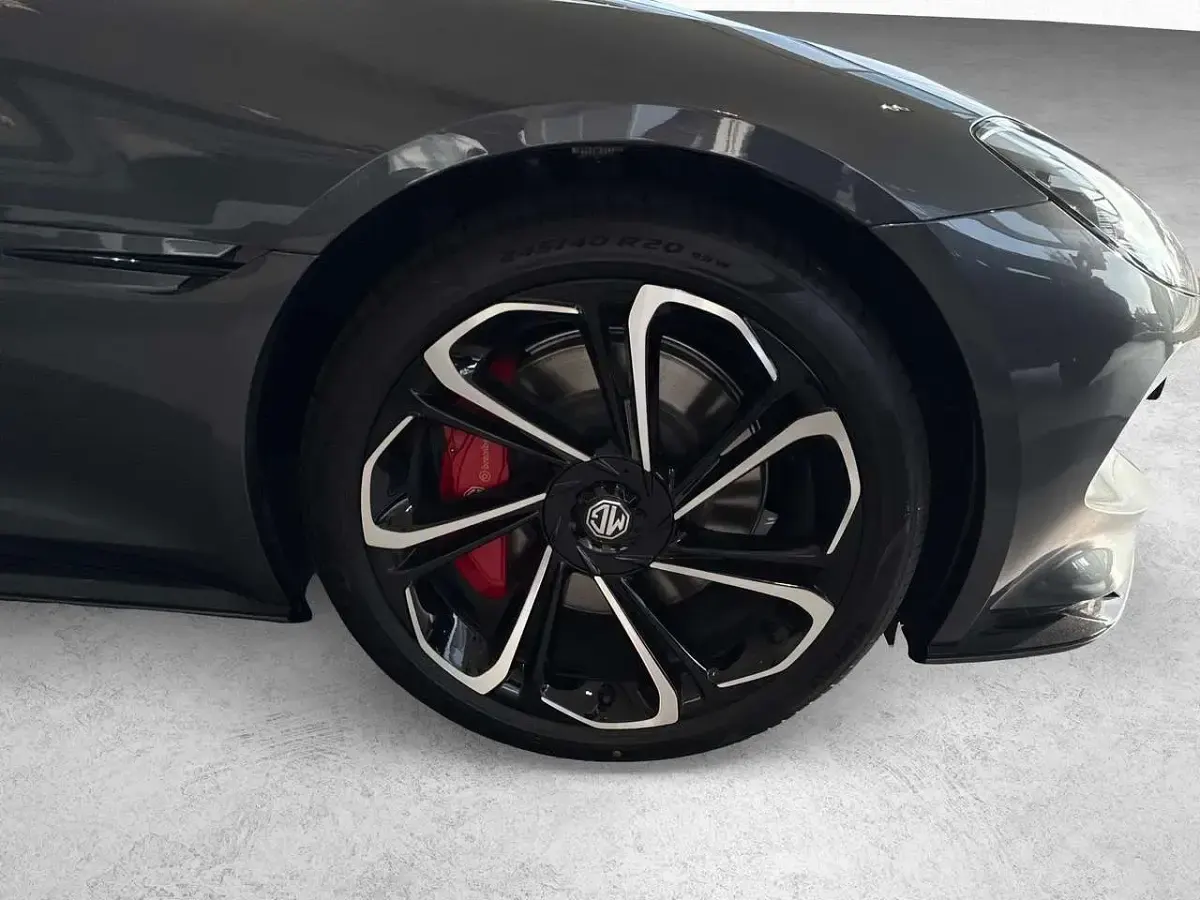 Gebraucht MG Cyberster 375 kW (510 PS) 2025 Grau Cabrio