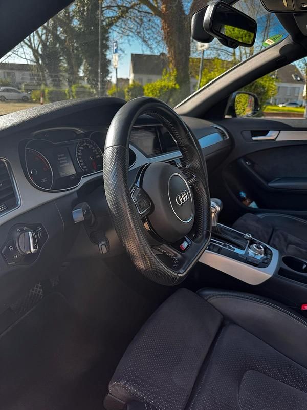 Gebraucht Audi A4 S-Line 150 PS (110 kW) 2015 Schwarz Kombi