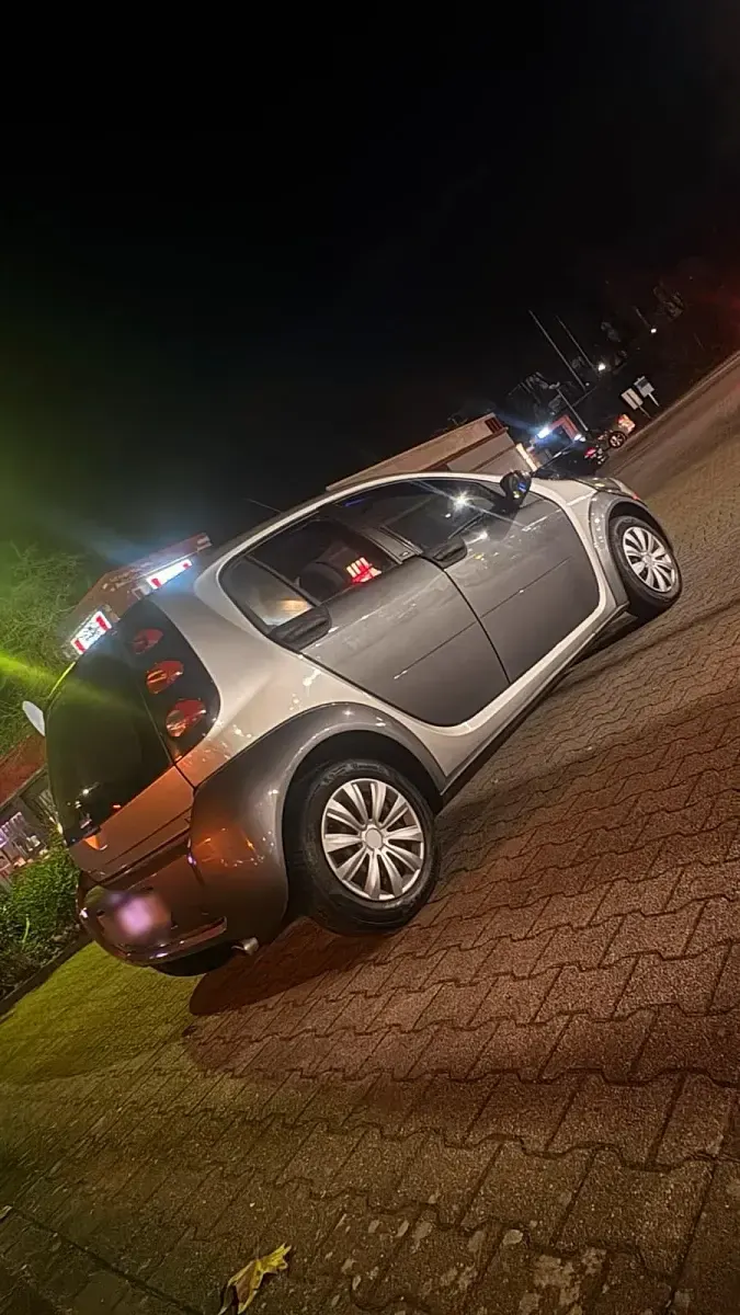 Usata Smart ForFour 95 CV (69 kW) 2004 Andere farben Utilitaria
