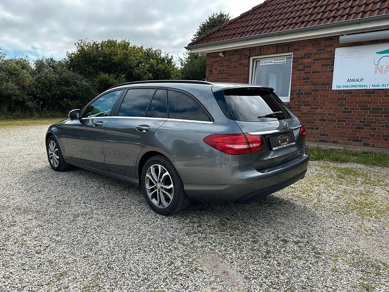 Second-hand Mercedes C220 170 CP (125 kW) 2017 Gri Break