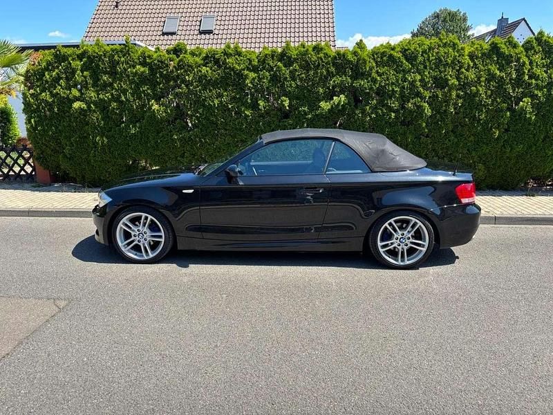 Schwarz Gebraucht 2008 BMW 118 Cabriolet M Sport Cabrio | 5.800 € (Guter Preis) - Bild 1/4