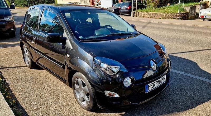 Schwarz Gebraucht 2013 Renault Twingo Initiale Paris Kleinwagen | 7.250 € (Teuer) - Bild 1/4