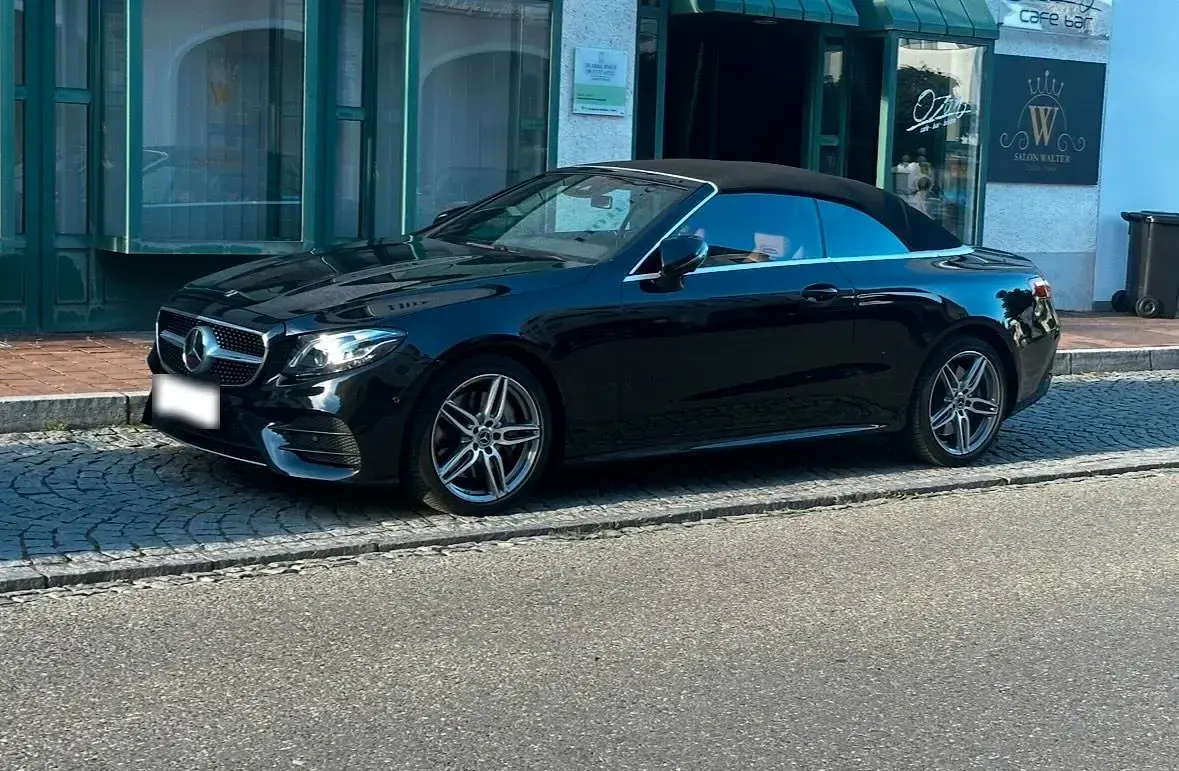 Gebraucht Mercedes E400 333 PS (244 kW) 2017 Schwarz Cabrio