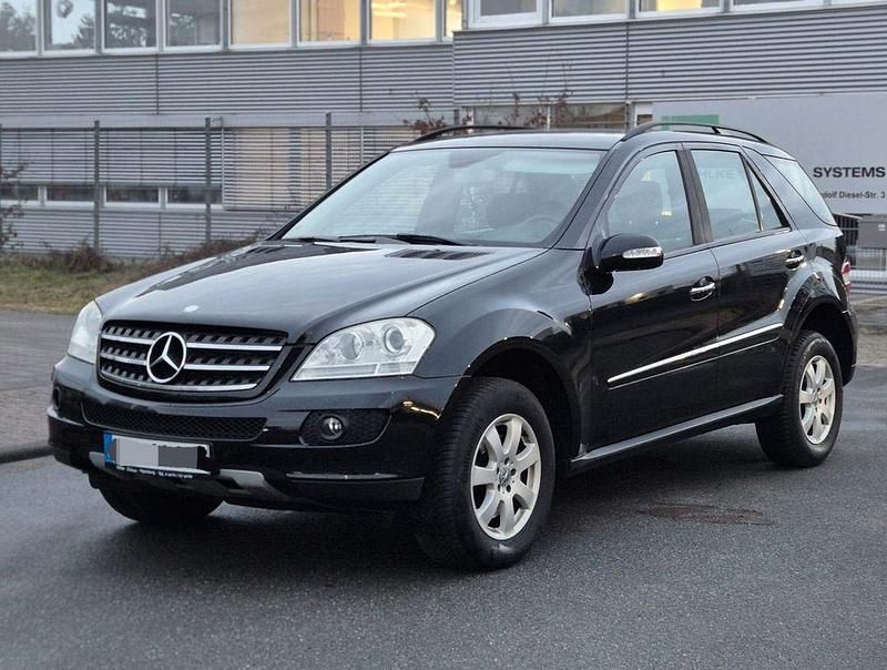 Gebraucht Mercedes ML280 190 PS (139 kW) 2007 Schwarz SUV