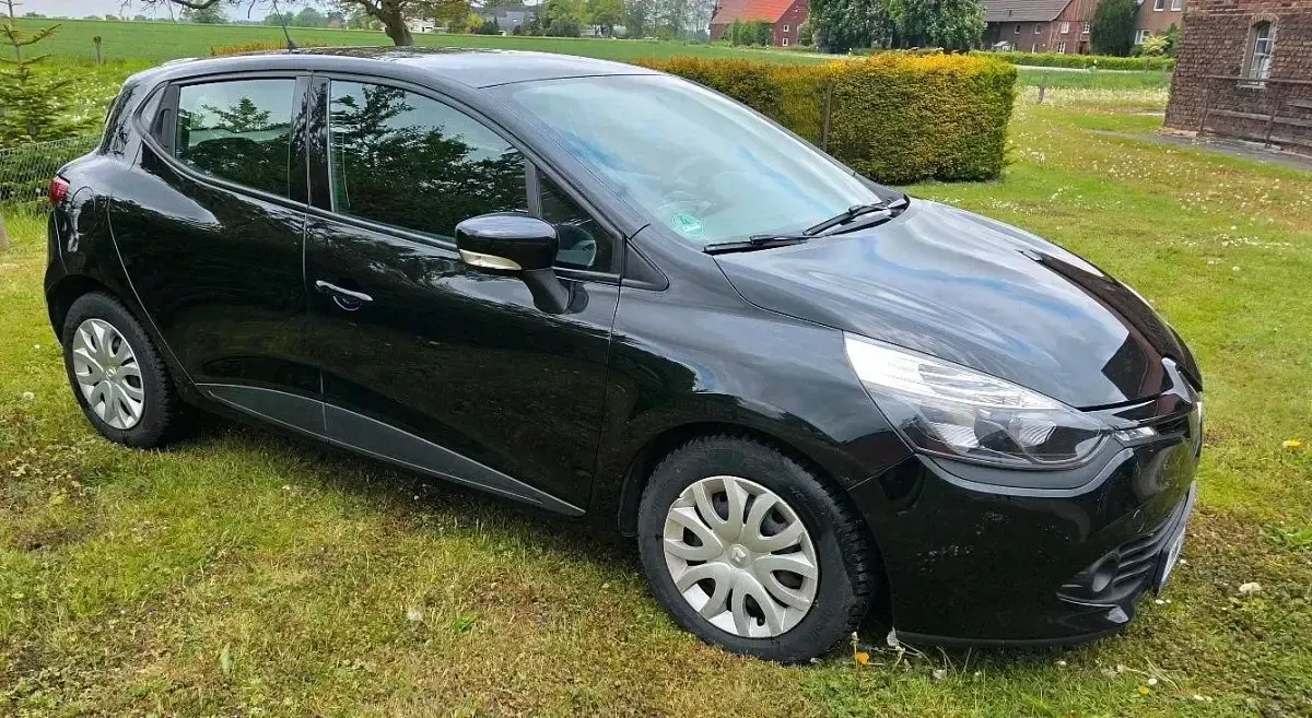 Gebraucht Renault Clio IV 75 PS (55 kW) 2014 Schwarz Kleinwagen