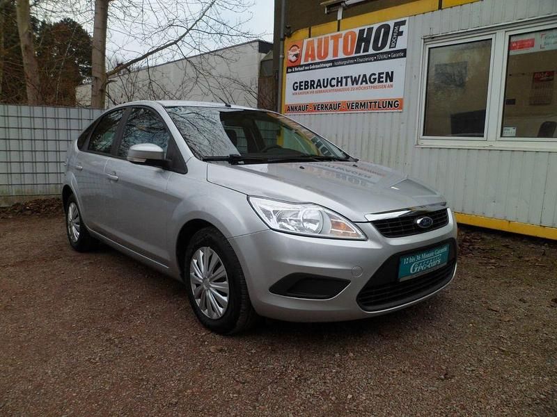 Gebraucht Ford Focus 109 PS (80 kW) 2011 Silber Limousine