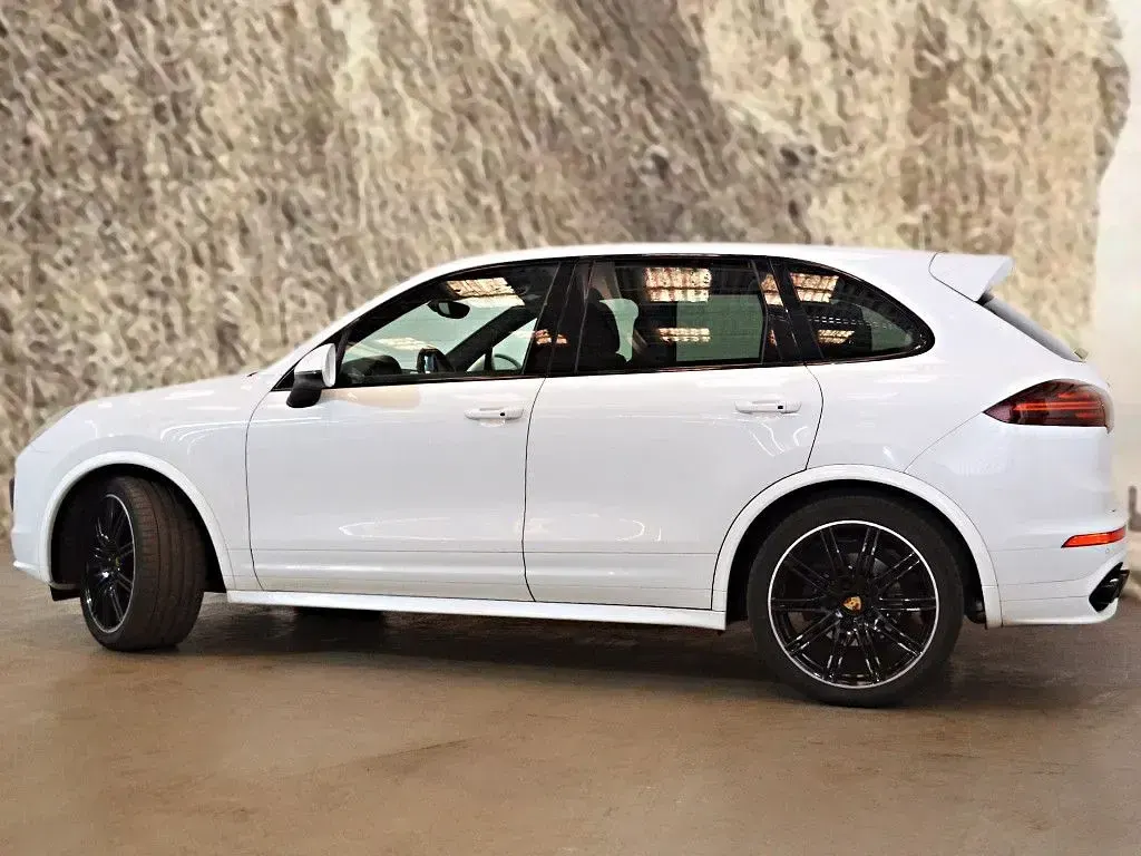 Usata Porsche Cayenne 262 CV (192 kW) 2016 Bianco SUV