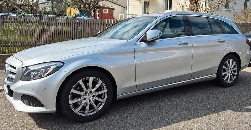 Silber Gebraucht 2017 Mercedes C180 Kombi | 17.900 € (Guter Preis) - Bild 1/4