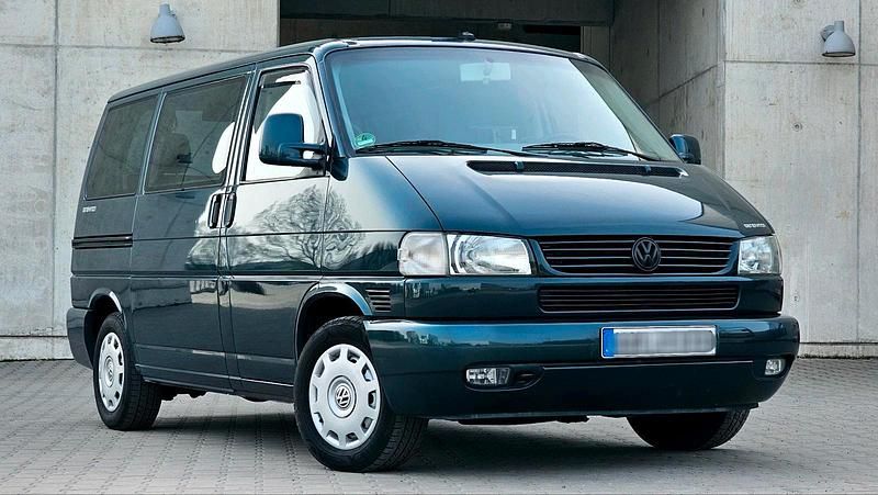 Second-hand VW Multivan 130 CP (95 kW) 2002 Verde Monovolum