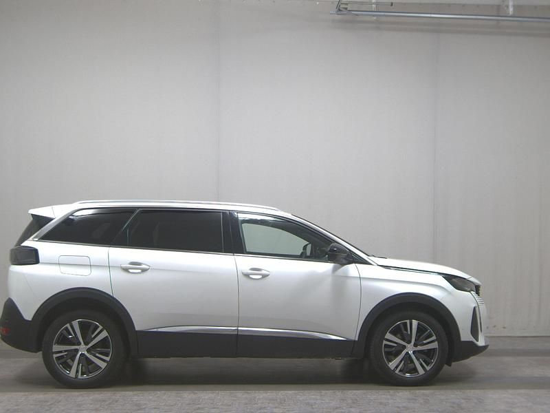 Weiss Gebraucht 2023 Peugeot 5008 Allure Van / Kleinbus | 21.480 € (Guter Preis) - Bild 1/4