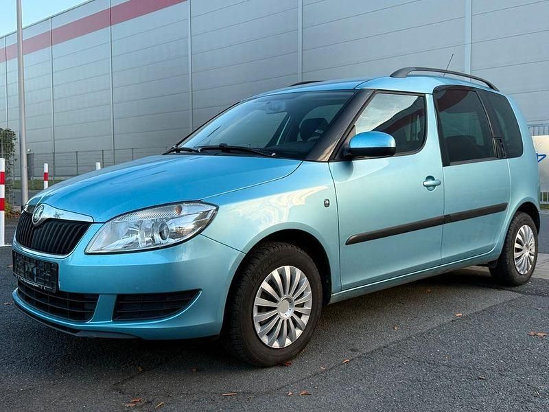 Blau Gebraucht 2011 Skoda Roomster Plus Edition Kombi | 3.490 € (Fairer Preis) - Bild 1/4