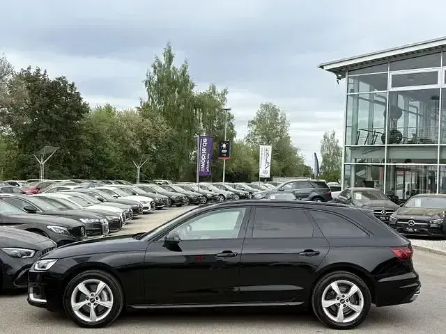 Gebraucht Audi A4 Advanced 204 PS (150 kW) 2023 Schwarz Kombi