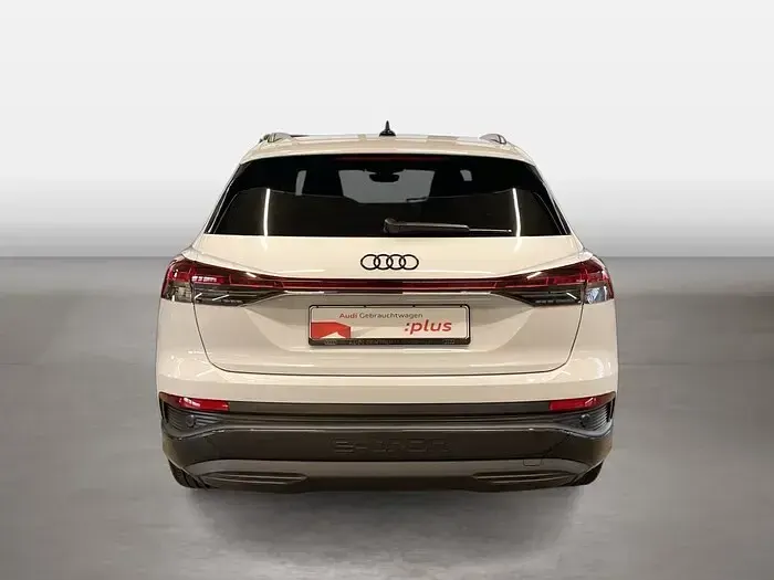 Gebraucht Audi Q4 e-tron Sport 210 kW (286 PS) 2025 Gletscherweiss SUV
