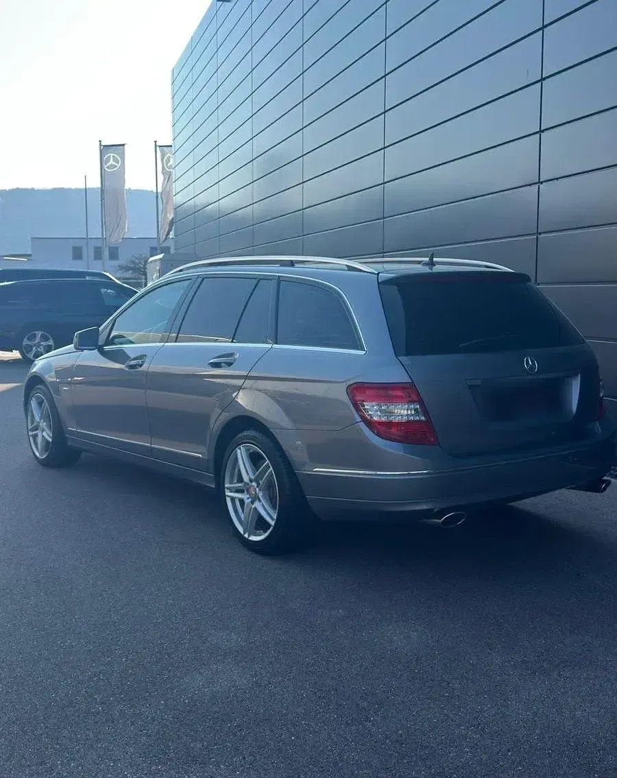 Gebraucht Mercedes C320 Avantgarde 224 PS (164 kW) 2008 Grau Limousine
