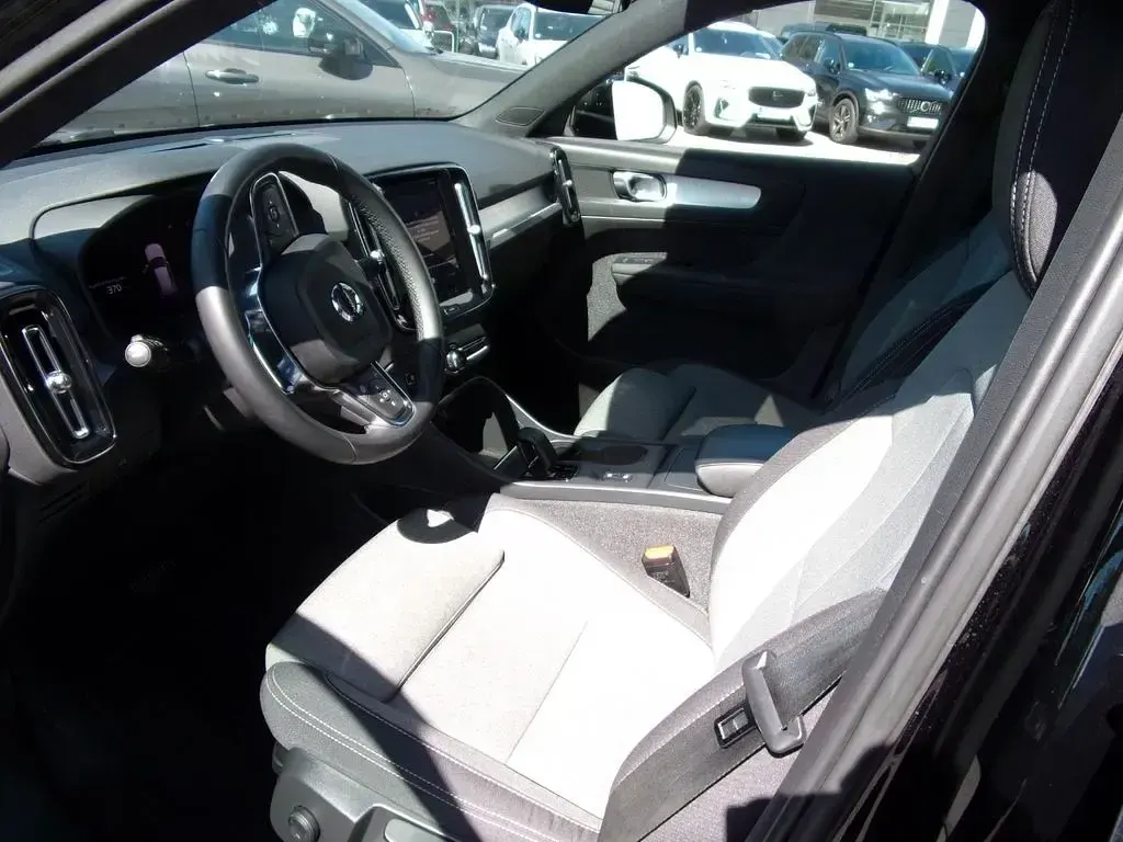 Brugt Volvo XC40 Core 163 HK (119 kW) 2023 Sort SUV