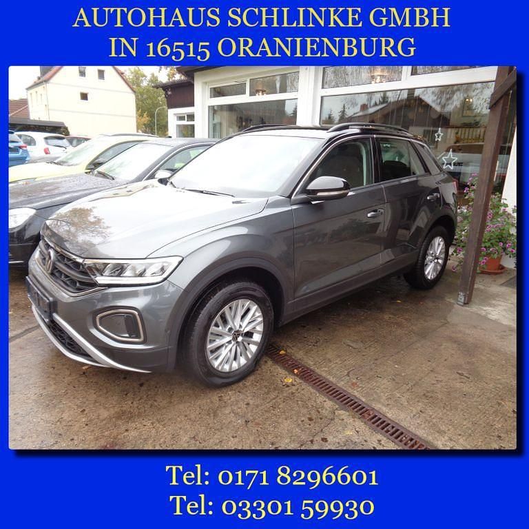 Grau Gebraucht 2024 VW T-Roc Life SUV | 27.950 € (Fairer Preis) - Bild 1/4