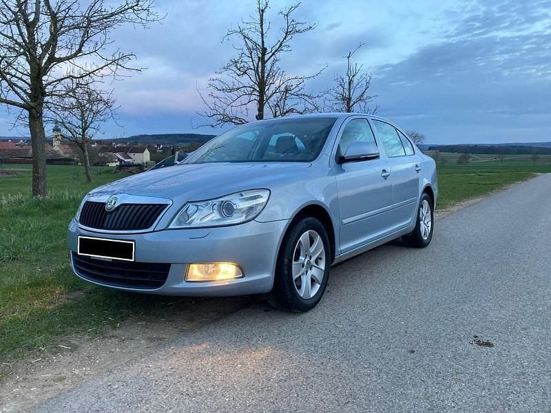 Gebraucht Skoda Octavia Elegance 160 PS (117 kW) 2009 Grau Limousine