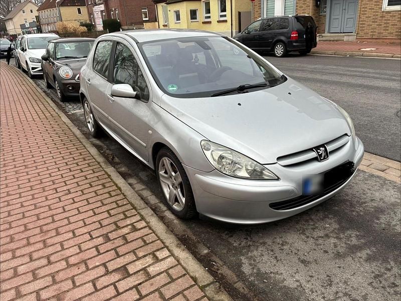 Gebraucht Peugeot 207 136 PS (100 kW) 2005 Silber Limousine