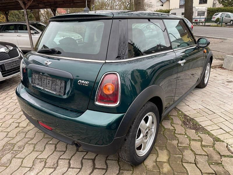 Second-hand Mini ONE 95 CP (69 kW) 2009 Verde Hatchback