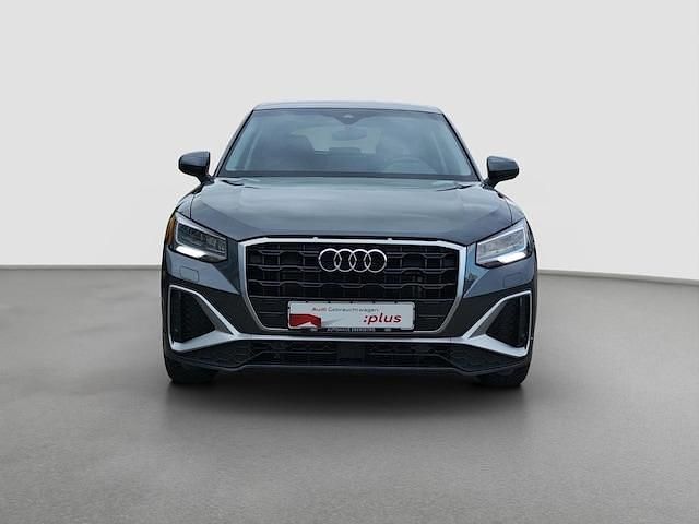 Gebraucht Audi Q2 S-Line 150 PS (110 kW) 2025 Grau SUV