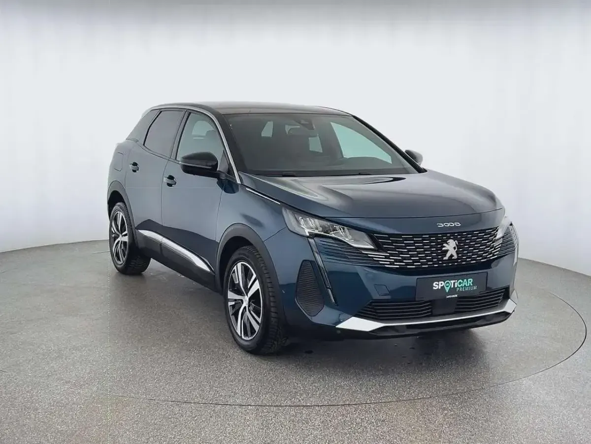 Gebraucht Peugeot 3008 Allure 131 PS (96 kW) 2024 Blau SUV