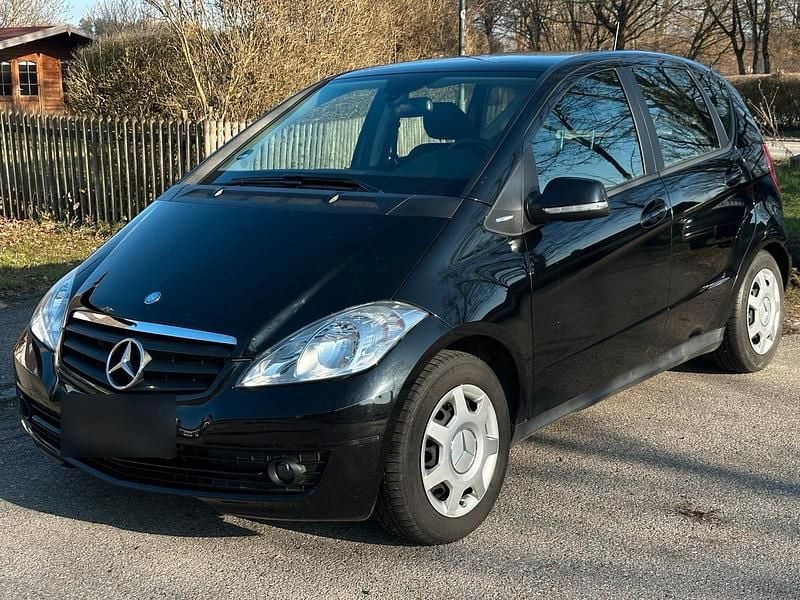 Gebraucht Mercedes A160 95 PS (69 kW) 2010 Schwarz Kleinwagen
