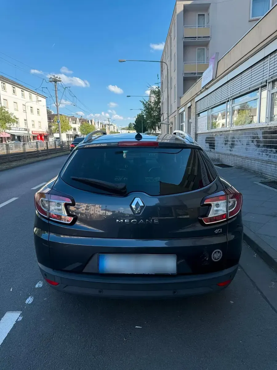 Gebraucht Renault Mégane III Bose Edition 110 PS (80 kW) 2011 Grau Kombi