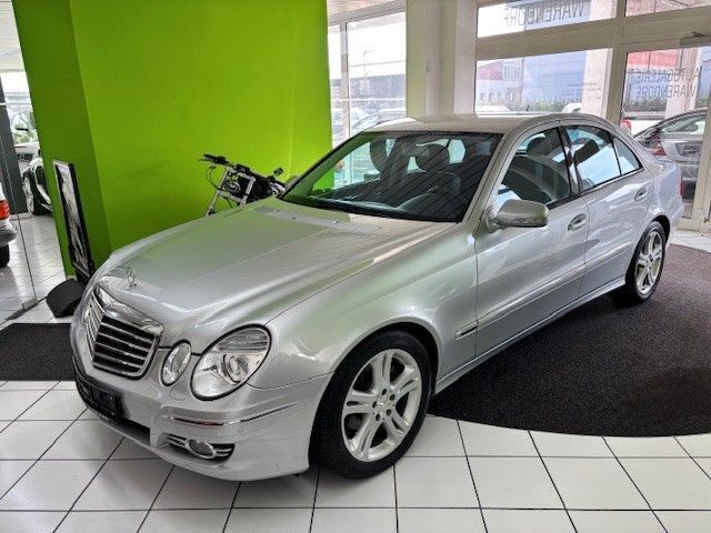 Silber Gebraucht 2007 Mercedes E200 Avantgarde Limousine | 10.900 € (Teuer) - Bild 1/4