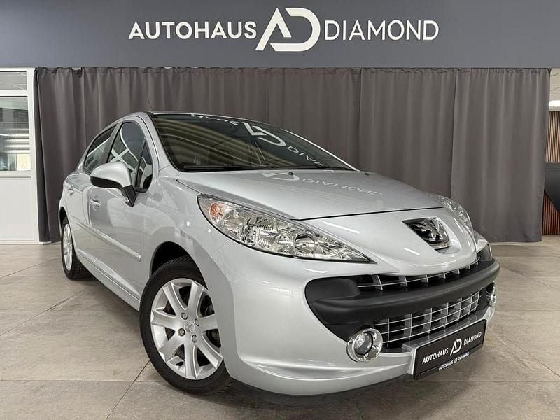 Grau Gebraucht 2007 Peugeot 207 Sport Limousine | 5.990 € (Teuer) - Bild 1/4