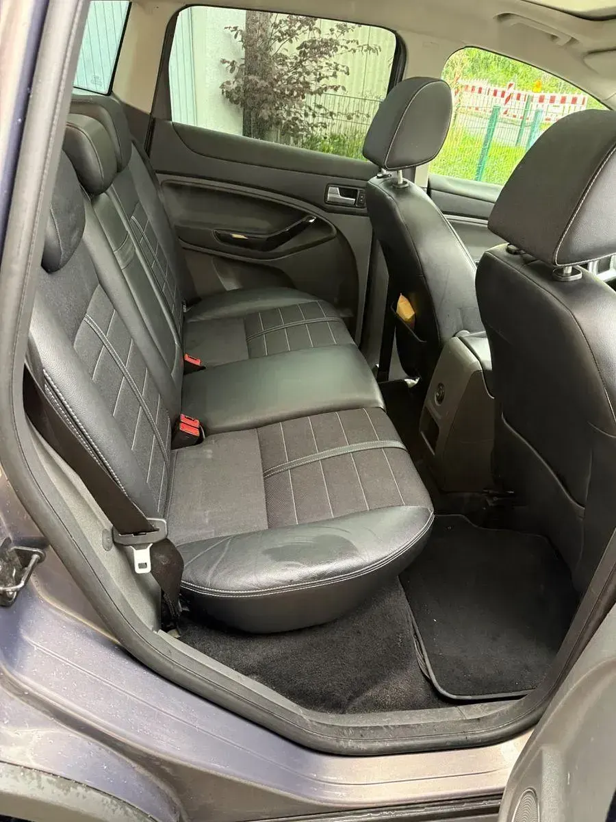 Gebraucht Ford Kuga Titanium 140 PS (102 kW) 2011 Braun SUV