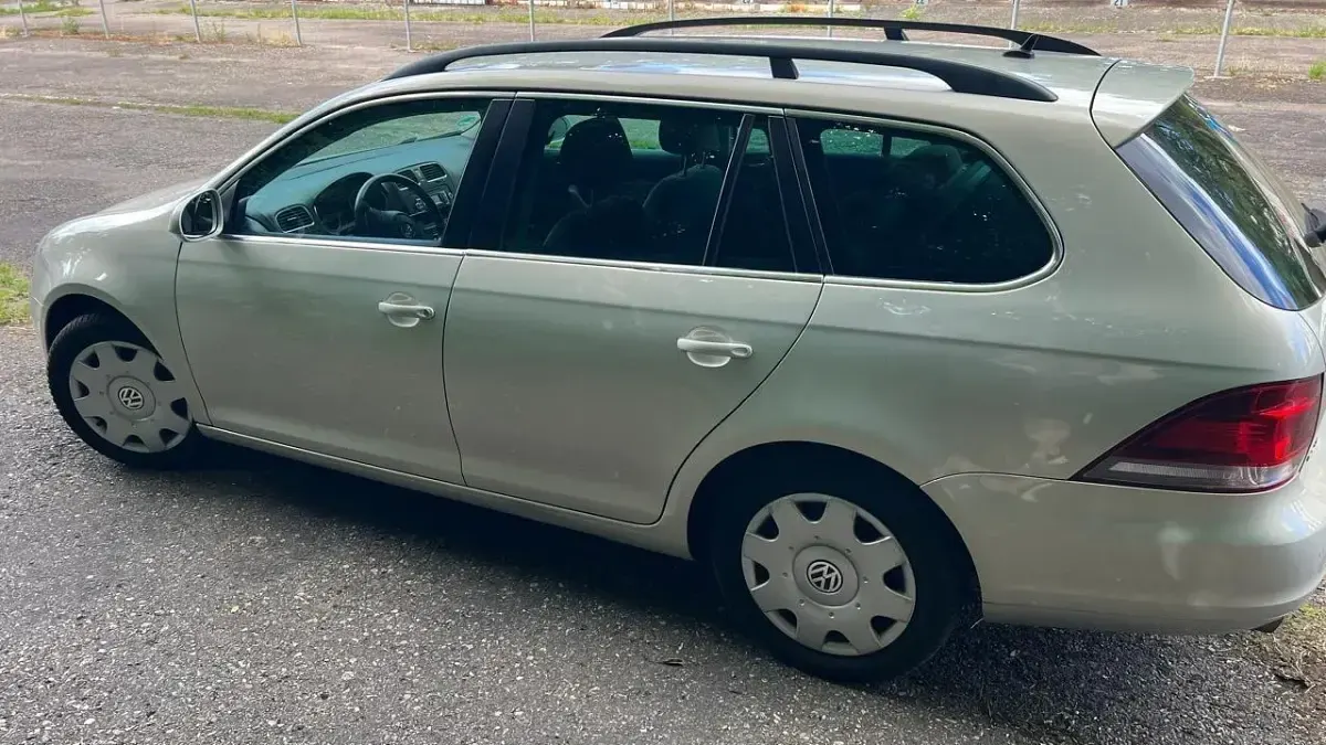 Gebraucht VW Golf VI 122 PS (89 kW) 2010 Kleinwagen