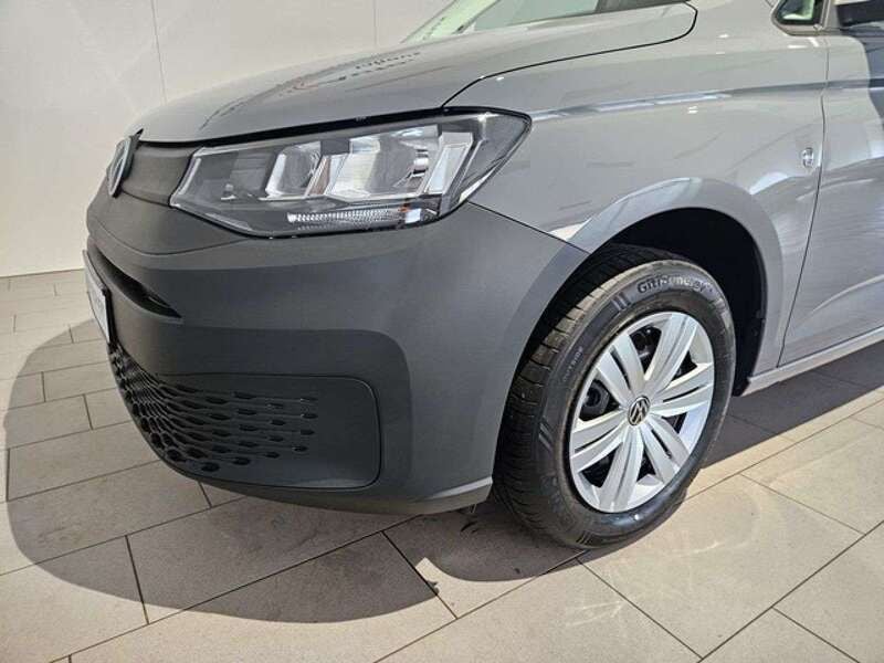 Gebraucht VW Caddy Maxi Comfortline 114 PS (83 kW) 2024 Pure grey Van / Kleinbus
