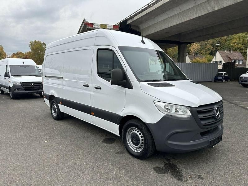 Używany Mercedes Sprinter 170 KM (125 kW) 2020 Biały Van