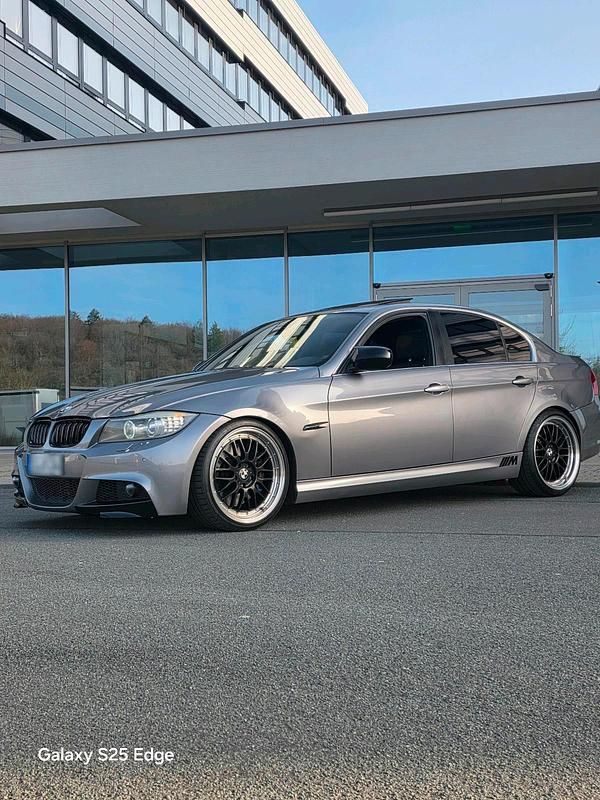 Gebraucht BMW 330 245 PS (180 kW) 2008 Grau Limousine