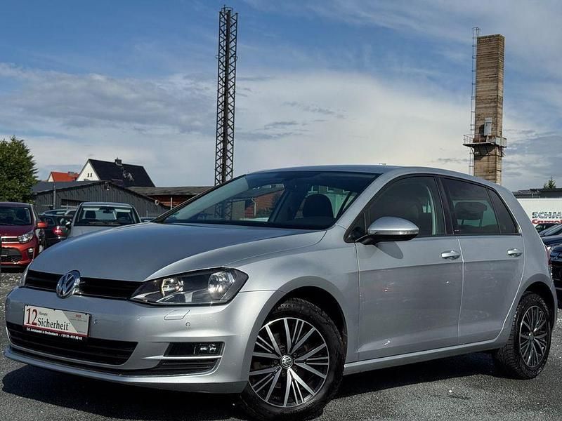 Silber Gebraucht 2016 VW Golf VII Allstar Limousine | 11.999 € (Fairer Preis) - Bild 1/4